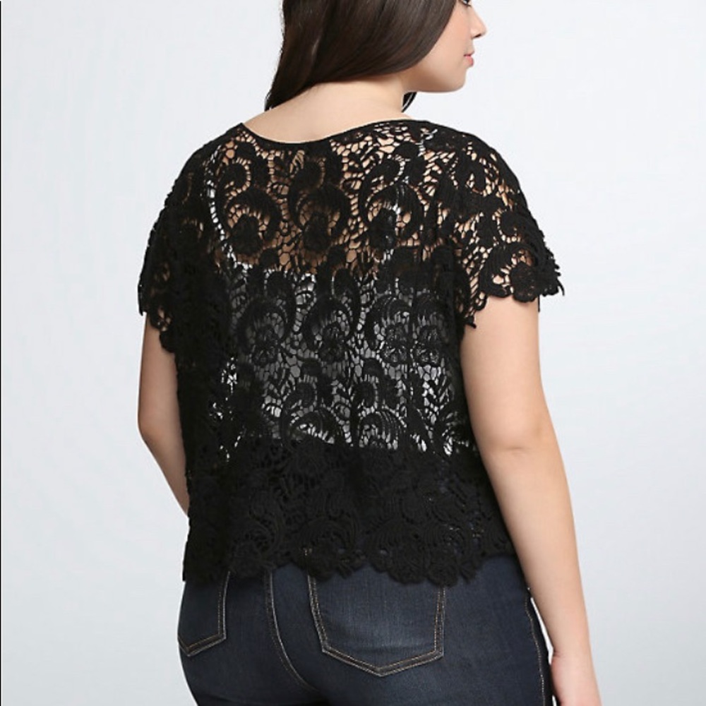 Lace black top !